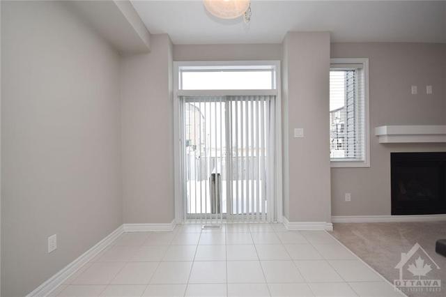 263 Hepatica Way, Townhouse with 3 bedrooms, 3 bathrooms and 3 parking in Ottawa ON | Image 11