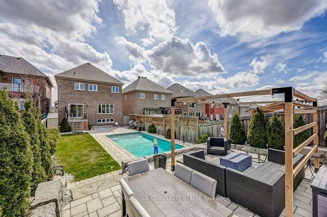 44 Ridge Gate Cres, House detached with 4 bedrooms, 3 bathrooms and 4 parking in East Gwillimbury ON | Image 27