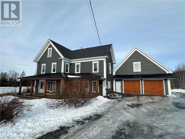 1390 - 560 Route, House detached with 4 bedrooms, 2 bathrooms and null parking in Wakefield NB | Image 2
