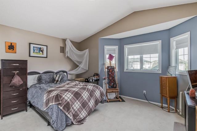 97 Douglas Ridge Circle Se, House detached with 4 bedrooms, 3 bathrooms and 4 parking in Calgary AB | Image 28