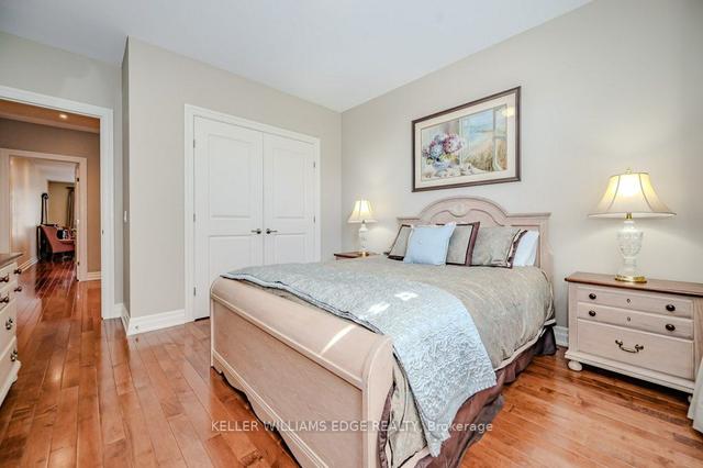 2387 Edith Ave, House detached with 2 bedrooms, 3 bathrooms and 6 parking in Burlington ON | Image 9