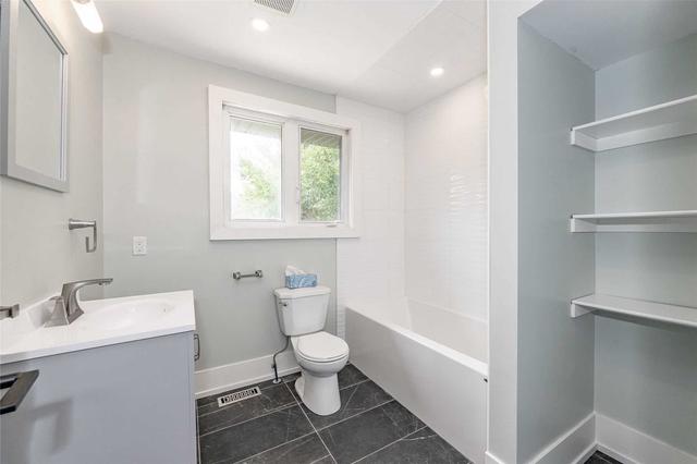 694 Upper Ottawa St, House detached with 2 bedrooms, 2 bathrooms and 3 parking in Hamilton ON | Image 26