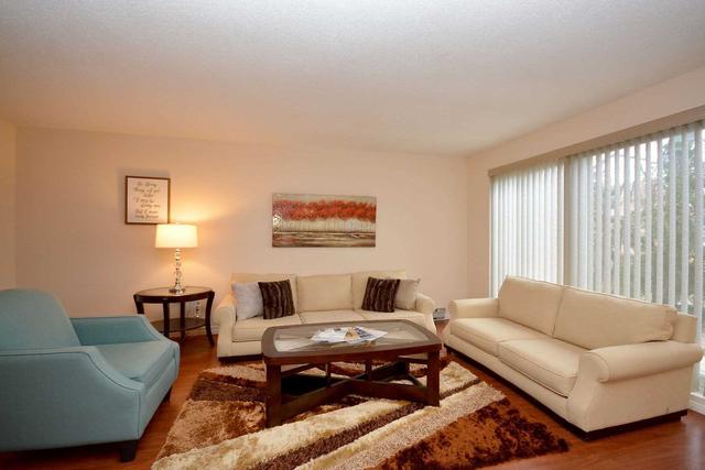 305 - 3055 Tomken Rd, Townhouse with 2 bedrooms, 1 bathrooms and 1 parking in Mississauga ON | Image 12