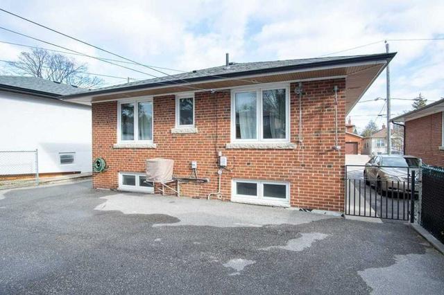 lower - 20 Winslow St, House detached with 2 bedrooms, 1 bathrooms and 1 parking in Toronto ON | Image 24