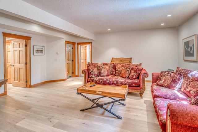 112 Dyrgas Gate, House detached with 5 bedrooms, 5 bathrooms and 6 parking in Canmore AB | Image 39