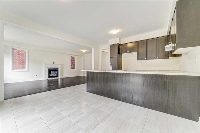 1113 Sepia Sq, House detached with 4 bedrooms, 4 bathrooms and 4 parking in Pickering ON | Image 5