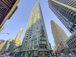 3212 - 8 The Esplanade Ave, Condo with 1 bedrooms, 2 bathrooms and 1 parking in Toronto ON | Image 5