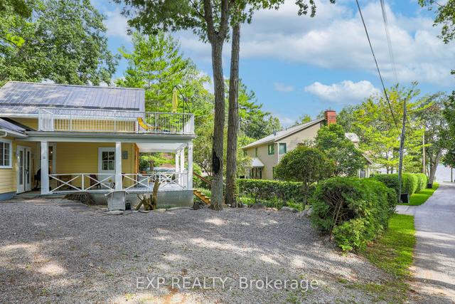 10 Sixth St, House detached with 3 bedrooms, 2 bathrooms and 4 parking in Kawartha Lakes ON | Image 29