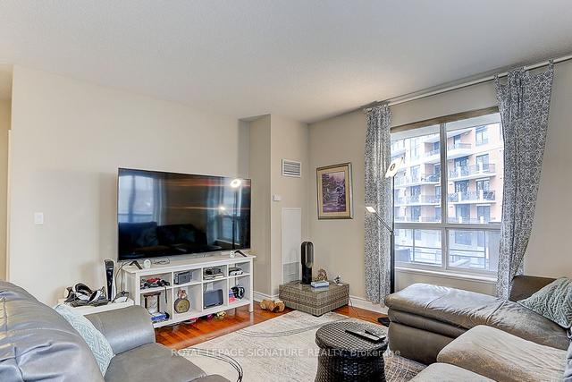 309 - 1 Lomond Dr, Condo with 2 bedrooms, 2 bathrooms and 1 parking in Toronto ON | Image 36