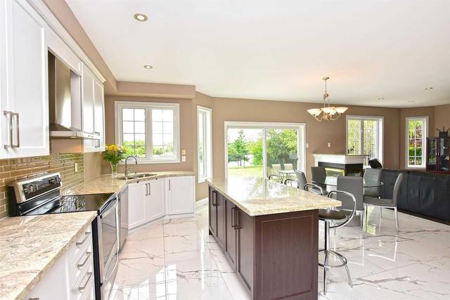 239 Vellore Woods Blvd, House detached with 4 bedrooms, 4 bathrooms and 3 parking in Vaughan ON | Image 6
