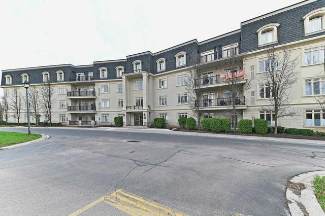 409 - 443 Centennial Forest Dr, Condo with 2 bedrooms, 2 bathrooms and 1 parking in Milton ON | Image 1