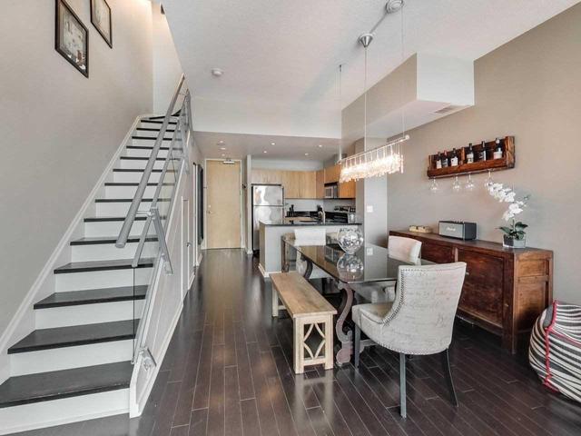922 - 388 Richmond St W, Condo with 2 bedrooms, 2 bathrooms and 0 parking in Toronto ON | Image 8