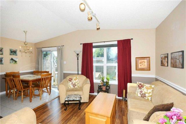 179 Mainprize Cres, House detached with 3 bedrooms, 2 bathrooms and 2 parking in East Gwillimbury ON | Image 5