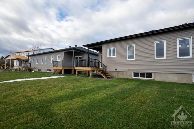 322 Zakari Street, Home with 3 bedrooms, 1 bathrooms and 3 parking in Casselman ON | Image 5