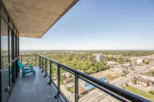 2301 - 15 Lynch St S, Condo with 2 bedrooms, 2 bathrooms and 1 parking in Brampton ON | Image 1