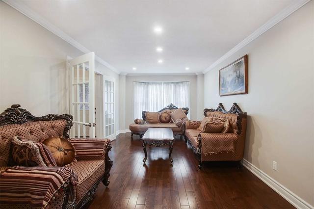 10 Dartmoor Dr, House detached with 4 bedrooms, 3 bathrooms and 4 parking in Toronto ON | Image 31