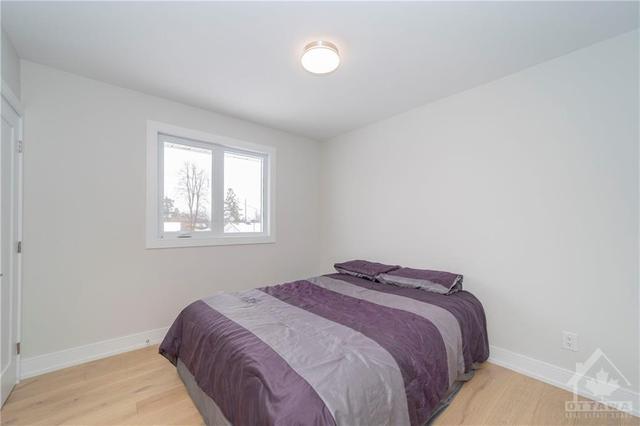 1284 Collins Avenue, House detached with 3 bedrooms, 4 bathrooms and 5 parking in Ottawa ON | Image 24
