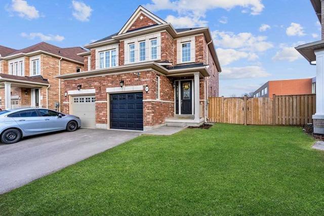 100 Narbonne Cres, House semidetached with 3 bedrooms, 3 bathrooms and 3 parking in Hamilton ON | Image 28