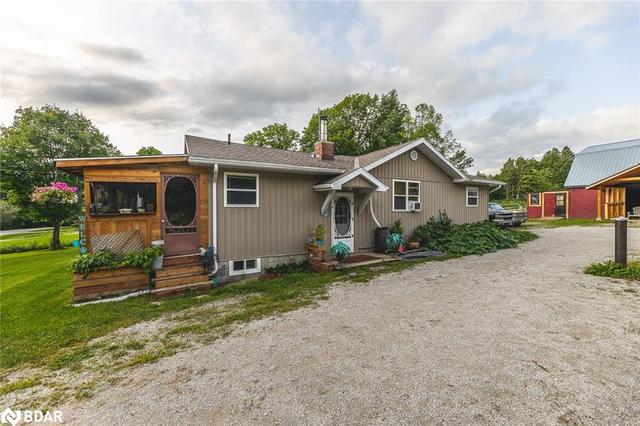 2181 Town Line Road, House detached with 3 bedrooms, 1 bathrooms and null parking in Oro Medonte ON | Image 25