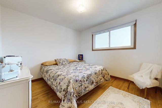 1a Holley Ave, House detached with 3 bedrooms, 2 bathrooms and 5 parking in Toronto ON | Image 13