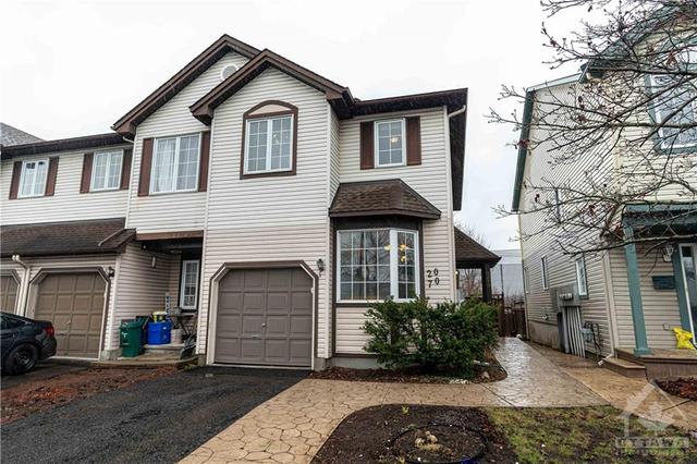 2070 Avenue P Avenue, Townhouse with 3 bedrooms, 2 bathrooms and 3 parking in Ottawa ON | Image 2