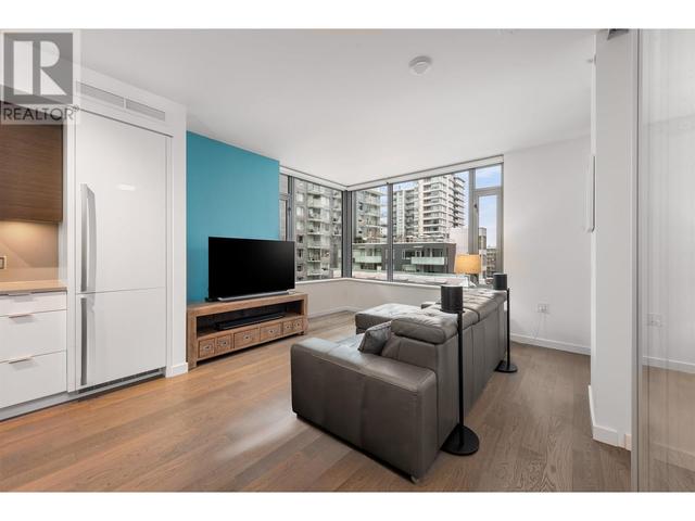708 - 1688 Pullman Porter Street, Condo with 1 bedrooms, 1 bathrooms and 1 parking in Vancouver BC | Image 3