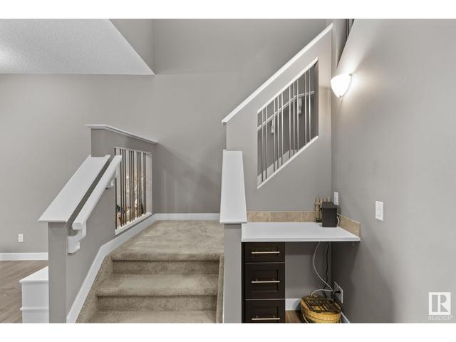 17519 77 St Nw, House detached with 4 bedrooms, 3 bathrooms and null parking in Edmonton AB | Image 17