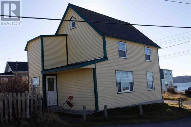 23 Sweetland's Hill, House detached with 2 bedrooms, 1 bathrooms and null parking in Bonavista NL | Image 2