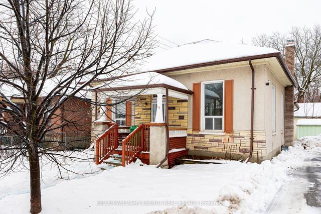 165 Stewart St, House detached with 2 bedrooms, 1 bathrooms and 3 parking in Peterborough ON | Image 6