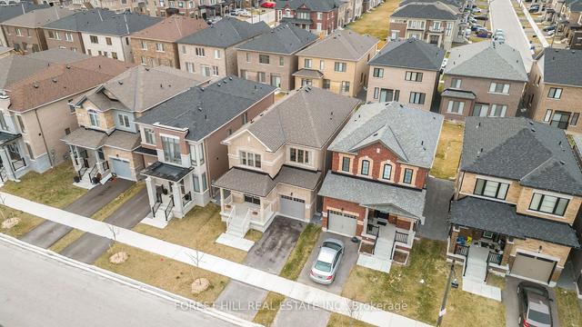 77 Conarty Cres, House detached with 4 bedrooms, 3 bathrooms and 2 parking in Whitby ON | Image 30