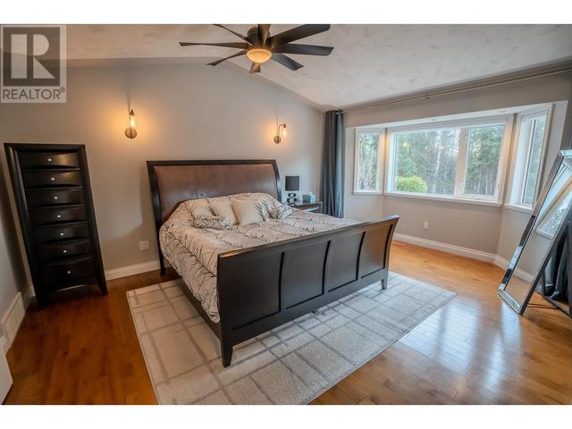 6531 Olympia Place, House detached with 3 bedrooms, 4 bathrooms and null parking in Prince George BC | Image 14
