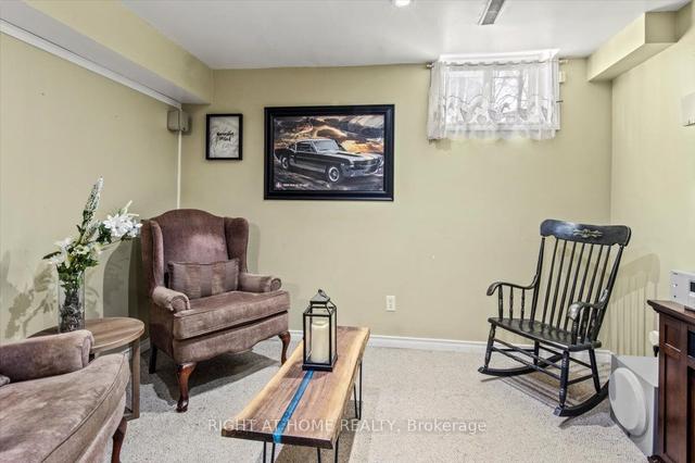81 Daniels Cres, House detached with 3 bedrooms, 2 bathrooms and 5 parking in Ajax ON | Image 28
