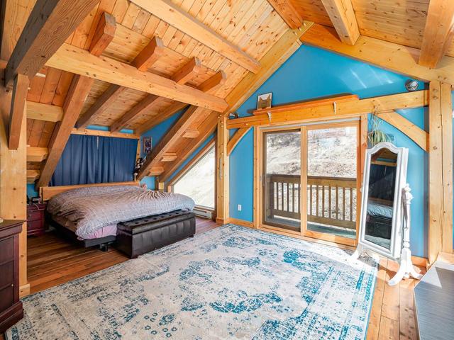 2360 Trans Canada Highway N, House detached with 4 bedrooms, 2 bathrooms and null parking in Columbia Shuswap A BC | Image 17