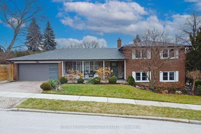 29 Shamokin Dr, House detached with 4 bedrooms, 3 bathrooms and 4 parking in Toronto ON | Image 1