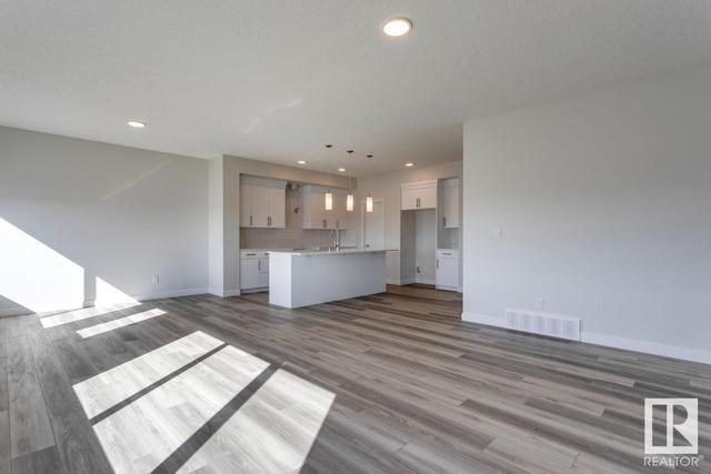 19033 20a Av Nw, House detached with 3 bedrooms, 2 bathrooms and 4 parking in Edmonton AB | Image 17