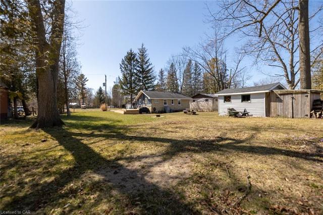 7566 Cornell Trail, House detached with 2 bedrooms, 1 bathrooms and null parking in Lambton Shores ON | Image 26