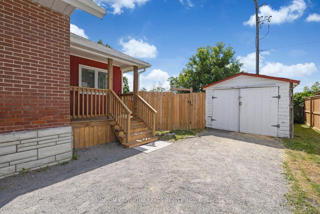 539 Edison Ave, House detached with 3 bedrooms, 1 bathrooms and 4 parking in Peterborough ON | Image 30