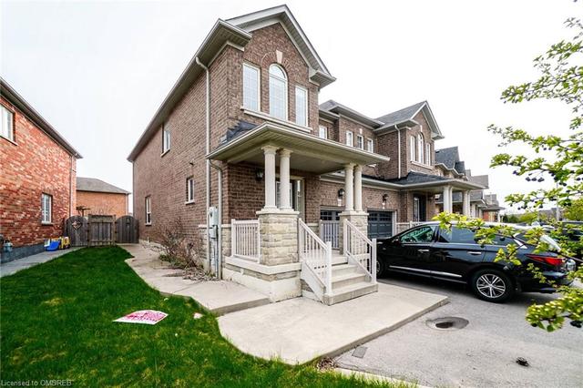 197 Andrew Hill Avenue, House semidetached with 3 bedrooms, 2 bathrooms and 4 parking in Vaughan ON | Image 4