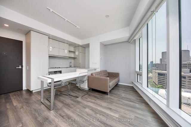 1513 - 197 Yonge St, Condo with 0 bedrooms, 1 bathrooms and 0 parking in Toronto ON | Image 1