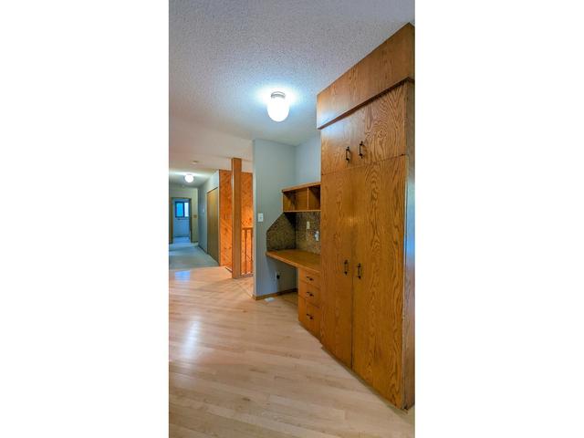 1609 Highway 3b, House detached with 4 bedrooms, 3 bathrooms and 10 parking in Fruitvale BC | Image 31