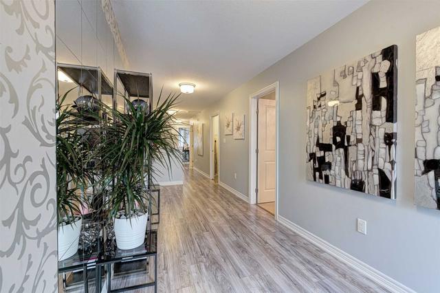 8 - 35 Midhurst Hts, Townhouse with 3 bedrooms, 3 bathrooms and 2 parking in Hamilton ON | Image 19