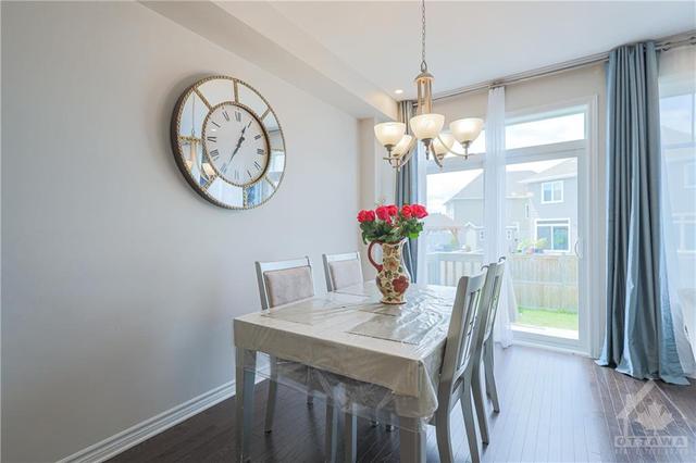 4382 Kelly Farm Drive, Townhouse with 3 bedrooms, 3 bathrooms and 2 parking in Ottawa ON | Image 11