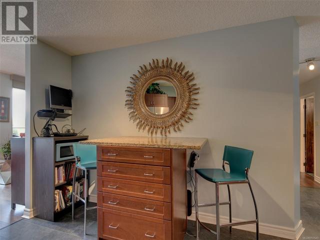 203 - 225 Belleville St, Condo with 2 bedrooms, 2 bathrooms and 1 parking in Victoria BC | Image 15