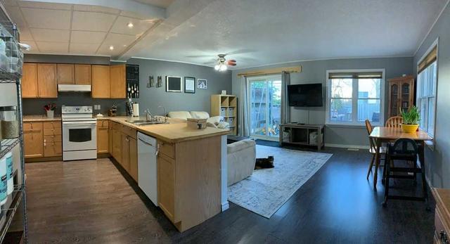 79 Melinda, House semidetached with 3 bedrooms, 2 bathrooms and 3 parking in Barrie ON | Image 2