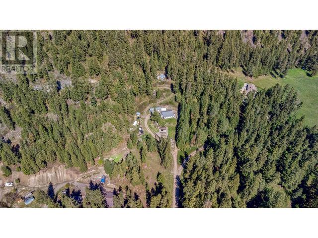 4372 Macdonald Road, House detached with 3 bedrooms, 2 bathrooms and null parking in Spallumcheen BC | Image 12