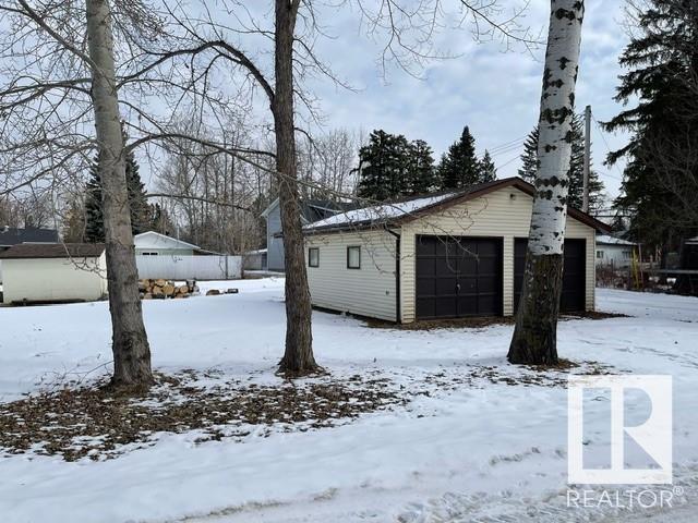 5231 48a Av, House detached with 2 bedrooms, 0 bathrooms and null parking in Alberta Beach AB | Image 9