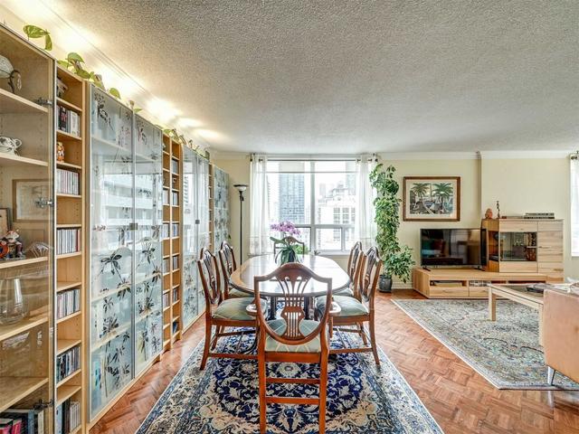 1710 - 25 Maitland St, Condo with 2 bedrooms, 2 bathrooms and 1 parking in Toronto ON | Image 3