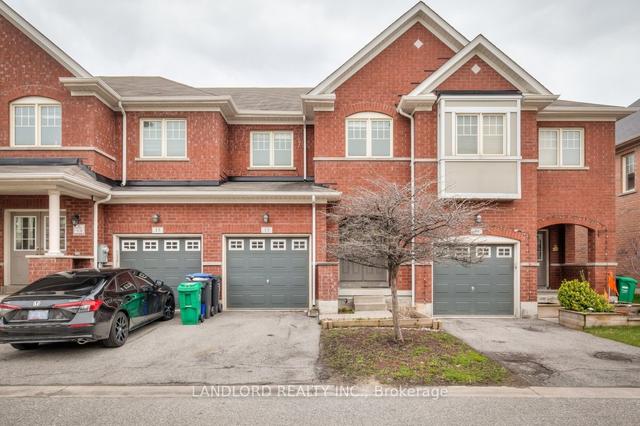 13 Masseyfield St, House attached with 3 bedrooms, 3 bathrooms and 2 parking in Brampton ON | Image 1