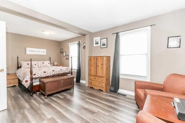 227 Nelson Cres, House detached with 2 bedrooms, 2 bathrooms and 4 parking in Innisfil ON | Image 11