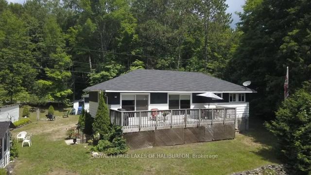 1283 Claude Brown Rd, House detached with 6 bedrooms, 2 bathrooms and 10 parking in Minden Hills ON | Image 1